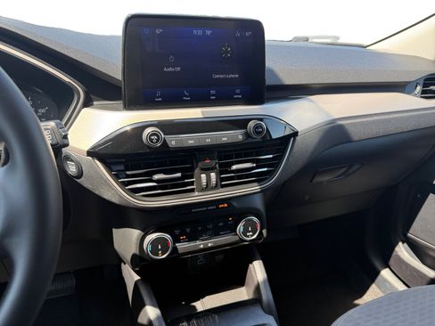 Used 2022 Ford Escape SE w/ Convenience Package FWD image 12