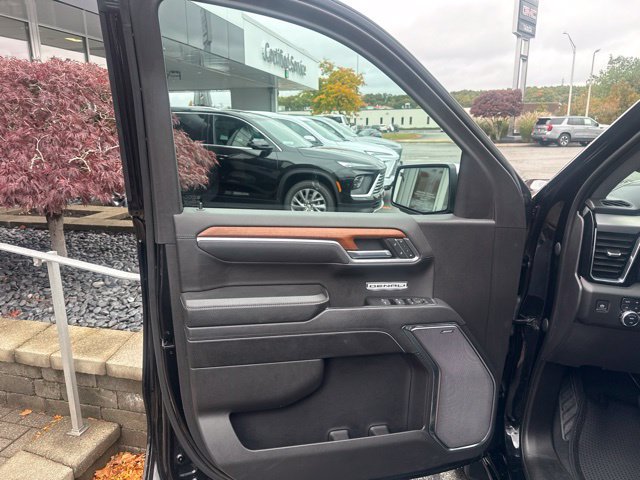 Used 2023 GMC Sierra 1500 Denali w/ Denali Reserve Package AWD/4WD image 12