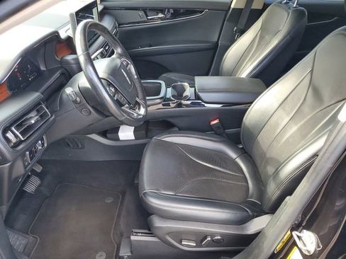 Used 2023 Lincoln Nautilus Reserve image 5