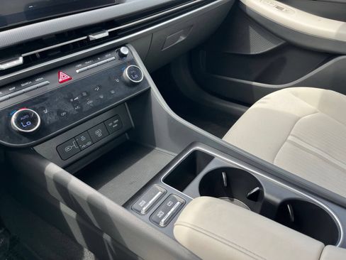 Used 2025 Hyundai Sonata SEL FWD image 42