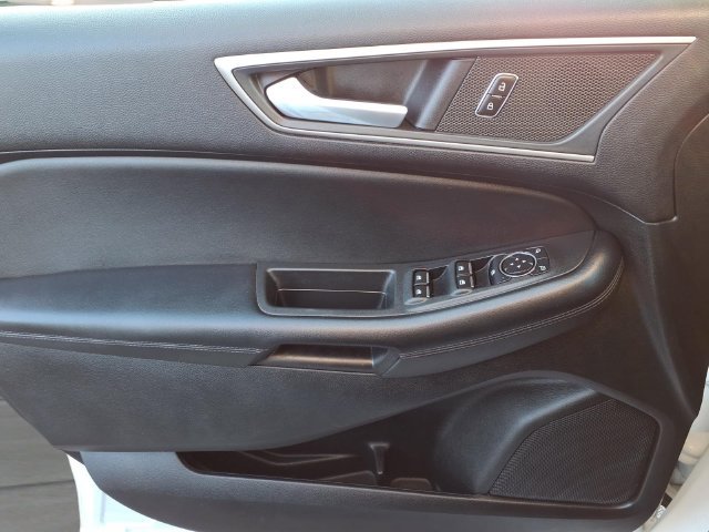 Used 2024 Ford Edge SEL AWD/4WD image 14