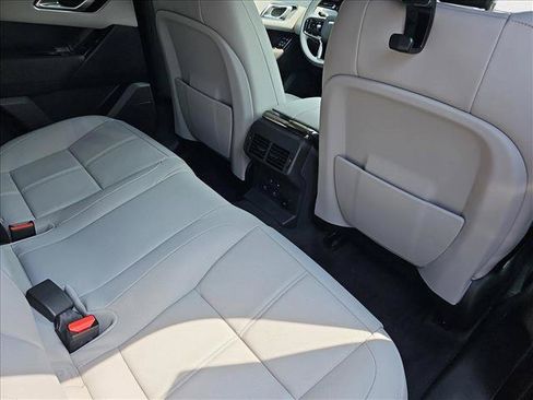 New 2026 Land Rover Range Rover Velar Dynamic SE AWD/4WD image 11