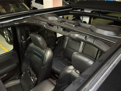 Used 2022 Jeep Wrangler Unlimited Rubicon 4xe w/ Cold Weather Group AWD/4WD image 29