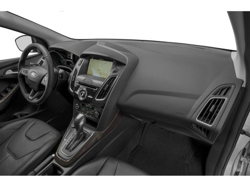 Used 2015 Ford Focus Titanium w/ Titanium Technology Package FWD image 9