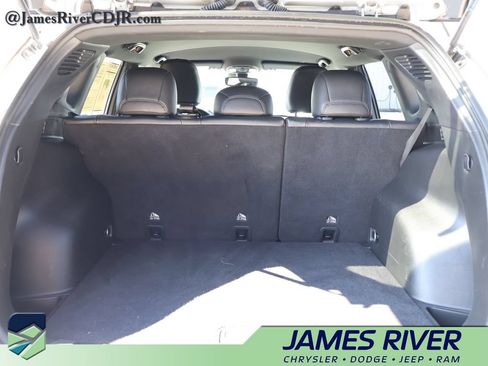 Used 2025 Jeep Compass Limited AWD/4WD image 14