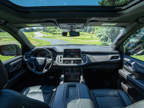 Used 2021 Chevrolet Tahoe RST w/ Luxury Package AWD/4WD image 11