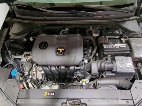 Used 2020 Hyundai Elantra Value Edition w/ Cargo Package (C1) image 28