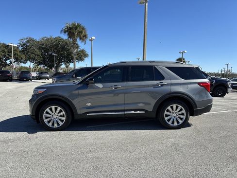 Certified 2024 Ford Explorer King Ranch w/ Technology Package image 5