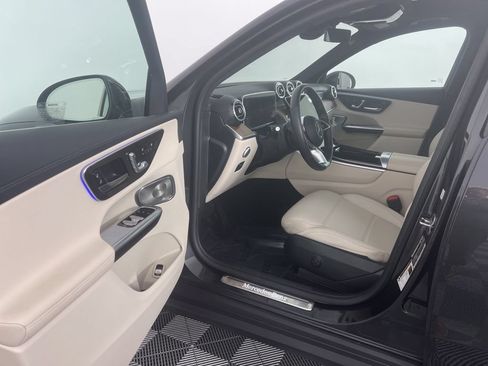Certified 2024 Mercedes-Benz GLC 300 4MATIC image 25