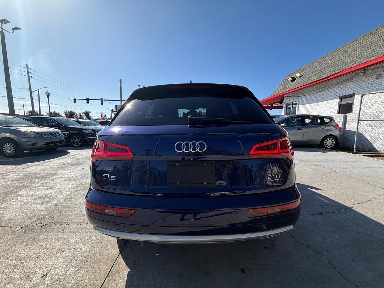 Used 2018 Audi Q5 2.0T Premium Plus w/ Premium Plus Package AWD/4WD image 3