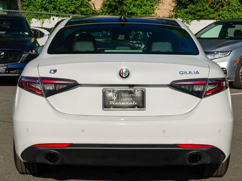 Used 2024 Alfa Romeo Giulia Ti w/ Active Assist Plus Package AWD/4WD image 6