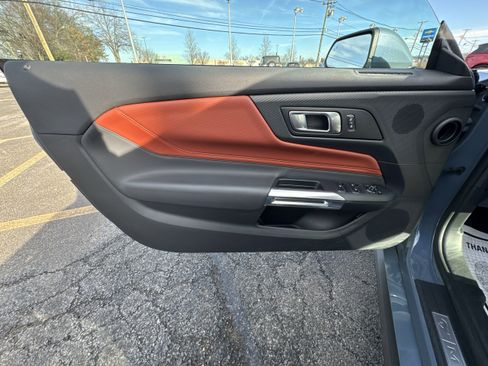 Used 2025 Ford Mustang GT Premium image 22