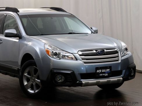 Used 2013 Subaru Outback 2.5i Limited AWD/4WD image 2