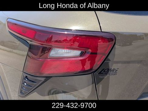 Used 2024 Chevrolet Trax LT FWD image 8