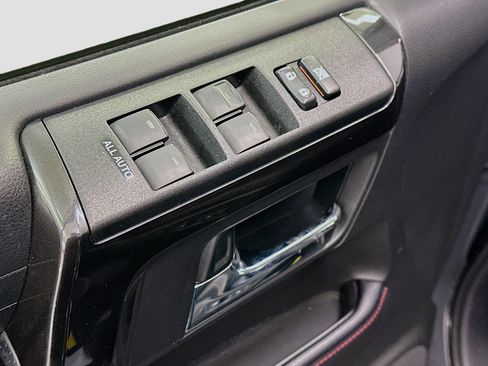 Used 2024 Toyota 4Runner TRD Off-Road Premium image 15