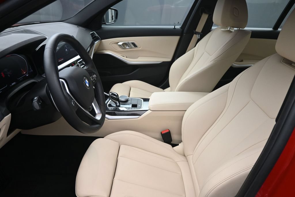 Used 2020 BMW 330i xDrive Sedan w/ Premium Package AWD/4WD image 12