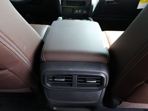Used 2025 Honda Passport EX-L image 28