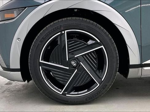 New 2026 Hyundai Ioniq 5 Limited image 15