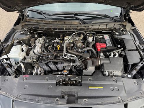 Used 2025 Nissan Altima 2.5 SV image 28