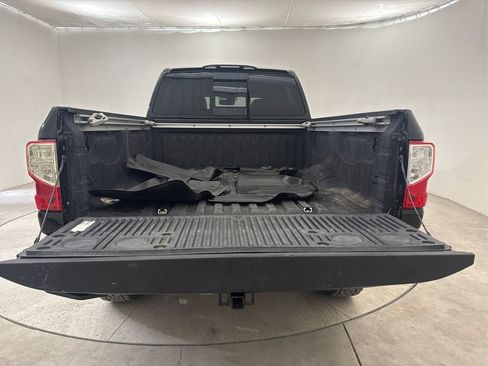Used 2019 Nissan Titan SL w/ Midnight Edition AWD/4WD image 24