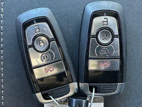 New 2025 Ford Bronco Badlands image 50