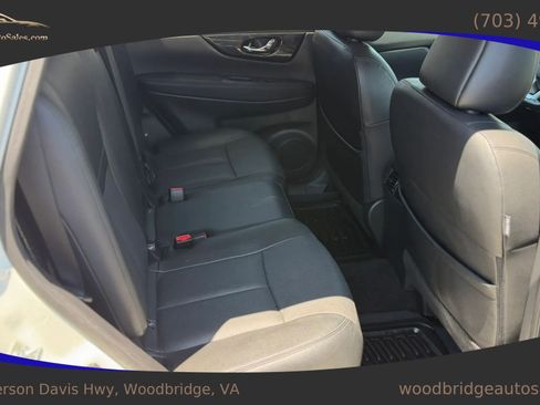 Used 2017 Nissan Rogue SL w/ SL Premium Package AWD/4WD image 15