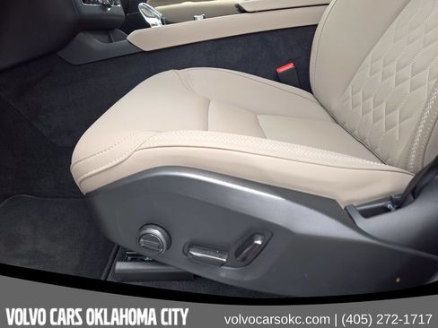Used 2026 Volvo XC90 B6 Plus w/ Protection Package Premier AWD/4WD image 19