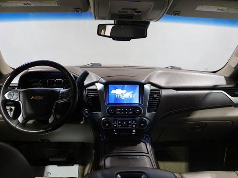 Used 2015 Chevrolet Suburban LTZ AWD/4WD image 17