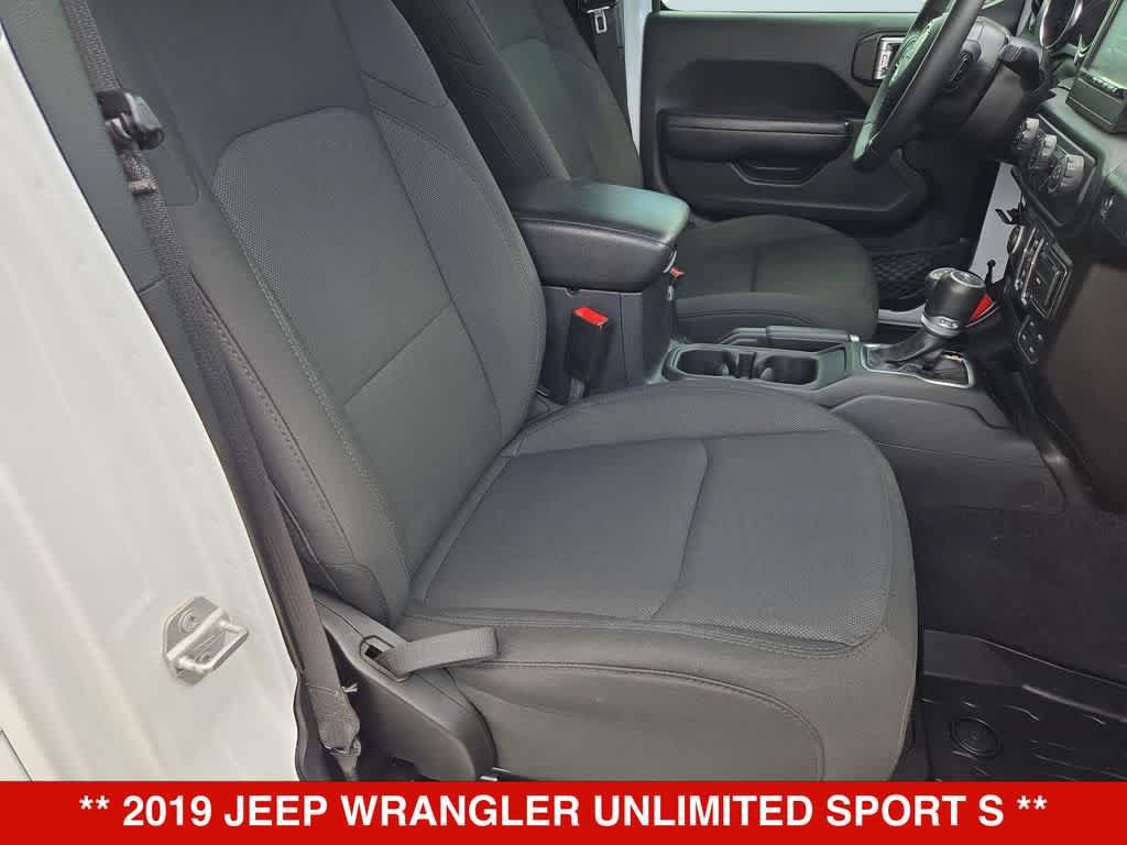 Used 2019 Jeep Wrangler Unlimited Sport S AWD/4WD image 21