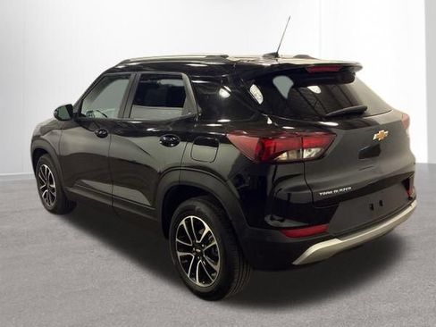 Used 2025 Chevrolet TrailBlazer LT FWD image 8