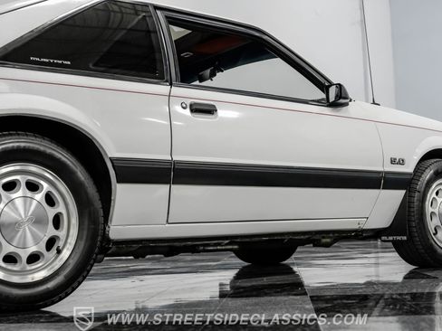 Used 1990 Ford Mustang LX image 26