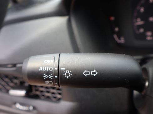 Used 2025 Honda Accord SE image 28