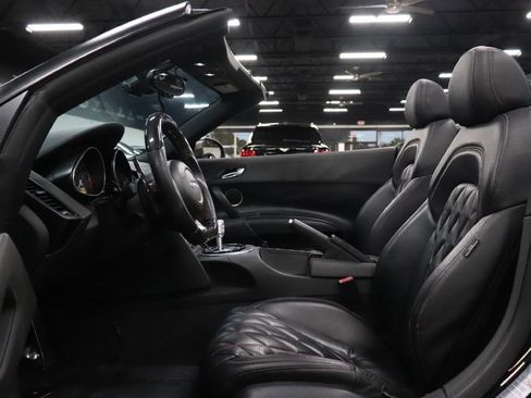 Used 2011 Audi R8 V10 image 17
