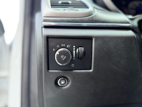 Used 2018 Jeep Grand Cherokee Limited AWD/4WD image 22