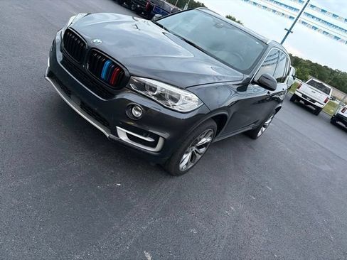 Used 2017 BMW X5 xDrive50i AWD/4WD image 3