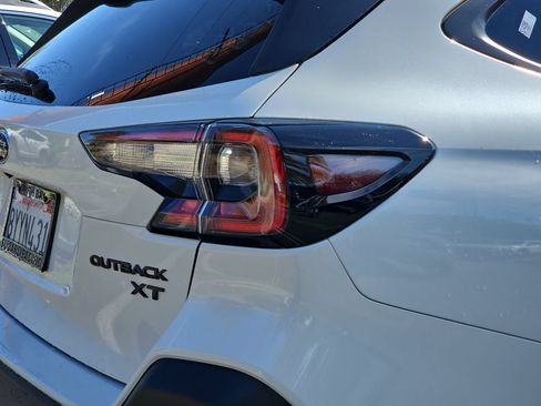 Used 2024 Subaru Outback Onyx Edition XT AWD/4WD image 11