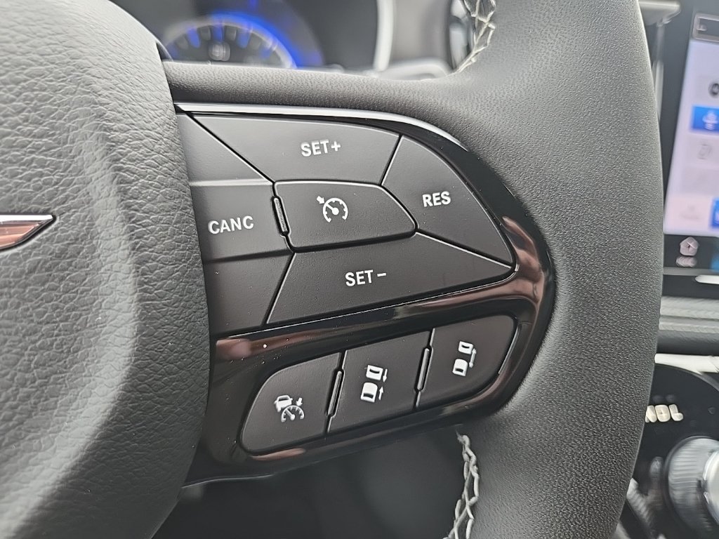 New 2026 Chrysler Pacifica Select w/ S Appearance Package FWD image 43