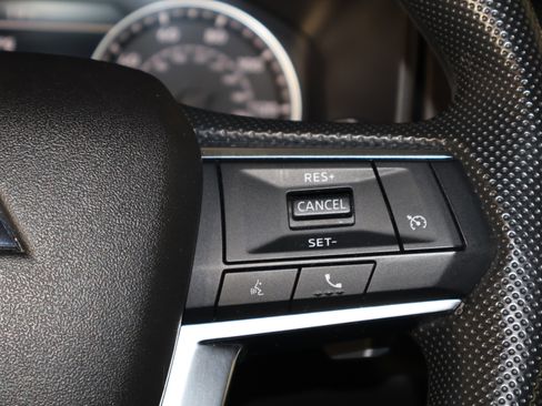 Used 2024 Mitsubishi Outlander ES image 21