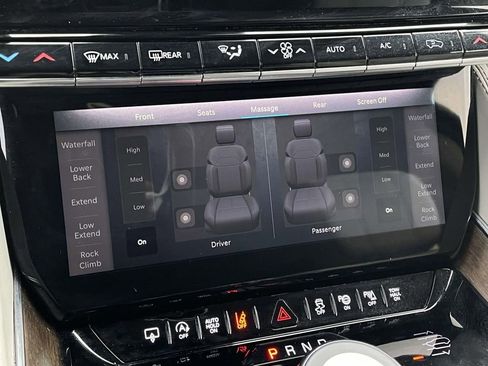 Used 2023 Jeep Grand Wagoneer L Series II image 22