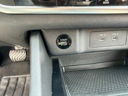 Used 2024 Nissan Rogue SV AWD/4WD image 19