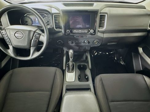 Used 2023 Nissan Frontier SV AWD/4WD image 16