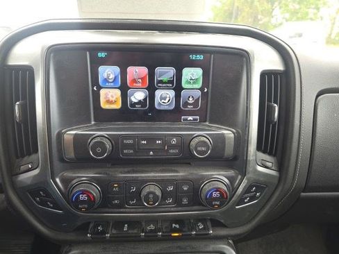 Used 2017 Chevrolet Silverado 1500 LTZ Z71 w/ LTZ Plus Package AWD/4WD image 19