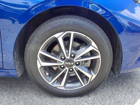 Used 2024 Kia Forte LXS w/ LXS Technology Package FWD image 33
