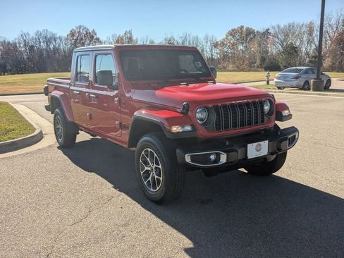 New 2026 Jeep Gladiator Sport image 7