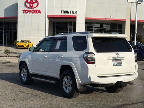 Certified 2018 Toyota 4Runner SR5 image 5