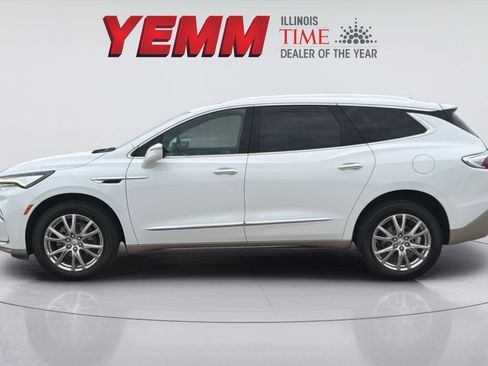 Used 2023 Buick Enclave Essence w/ Experience Buick Package AWD/4WD image 9