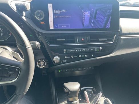 Certified 2024 Lexus ES 350 Luxury image 6