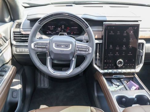 New 2027 GMC Acadia Denali Ultimate w/ LPO, Floor Liner Package AWD/4WD image 16