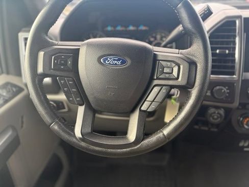 Used 2016 Ford F150 XLT w/ Equipment Group 302A Luxury AWD/4WD image 10