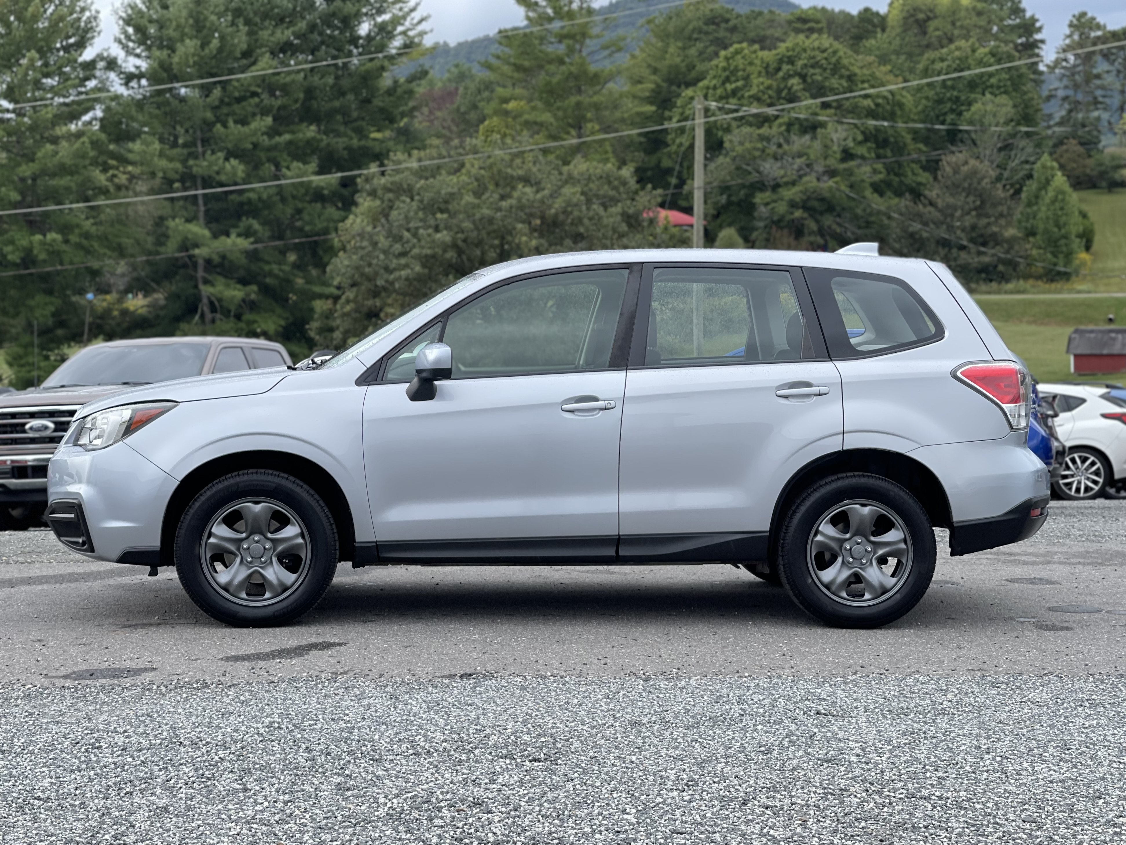 Used 2018 Subaru Forester 2.5i AWD/4WD image 6